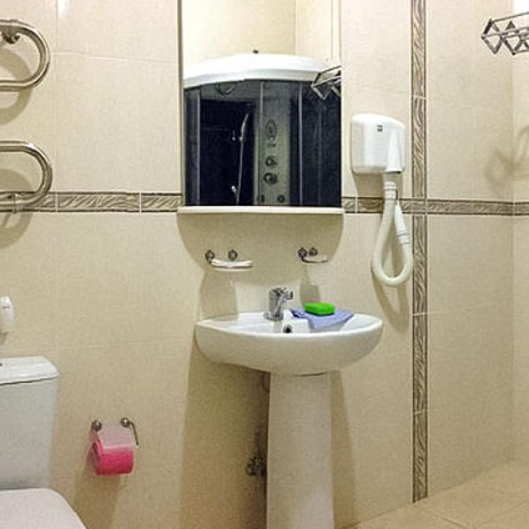 Ванная комната в 2 местном, 1 комнатном, Студия, Корпус 2 санатория Руно в Пятигорске 
